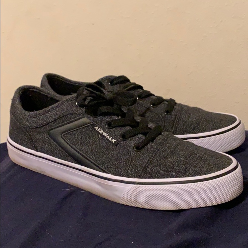 Airwalk Casual (Men’s)